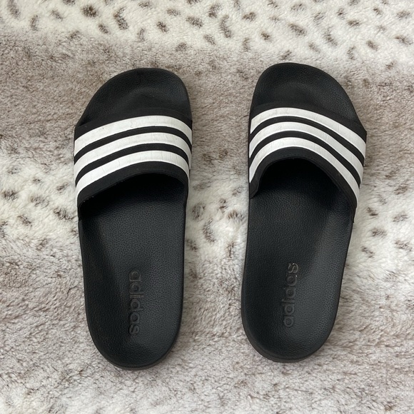 Men’s Adidas sliders size 8 sporty athletic activewear athleisure flip flop fall - Picture 8 of 11